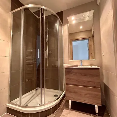 Ski-in Out Apartment, Courchevel 1650 Belvedere Val Thorens
